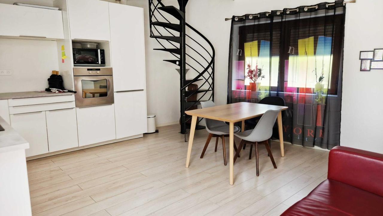Studio, Chambres, Appartement, Gite Vendegies-sur-Ecaillon Zewnętrze zdjęcie